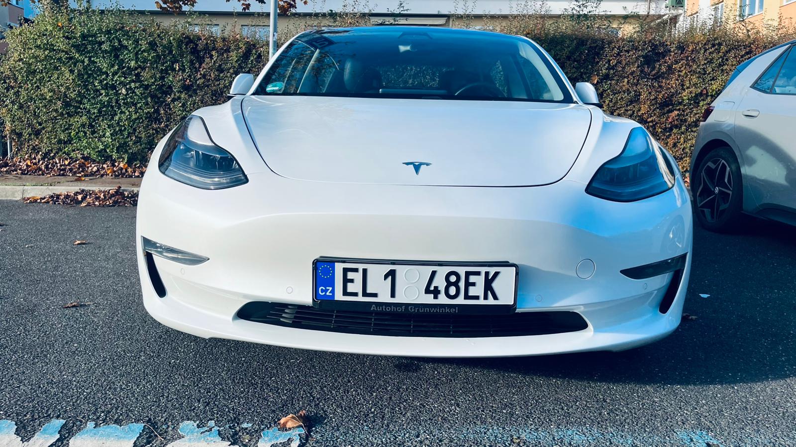 Tesla 3 LR AWD – bílá